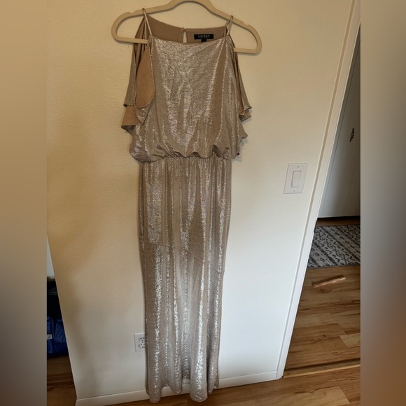 NEW Lauren Ralph Lauren Metallic Cold Shoulder Gown Champagne Formal Size 4 NWT - Picture 4 of 10